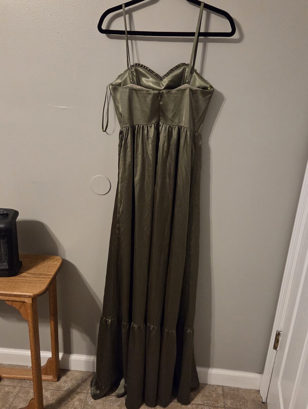 Revelry Womens Valentina Green Satin Bridesmaid Maxi Dress Removable Straps. 4 - Picture 6 of 9
